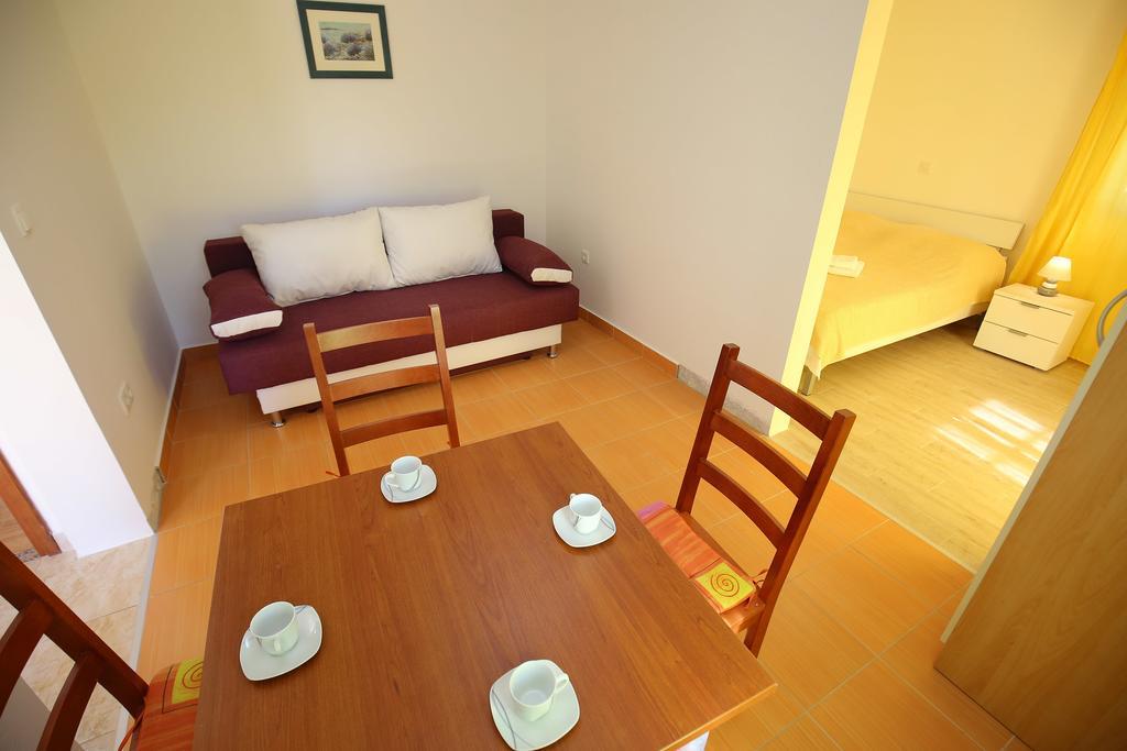 Holiday Home Zemljak Sukošan Екстериор снимка