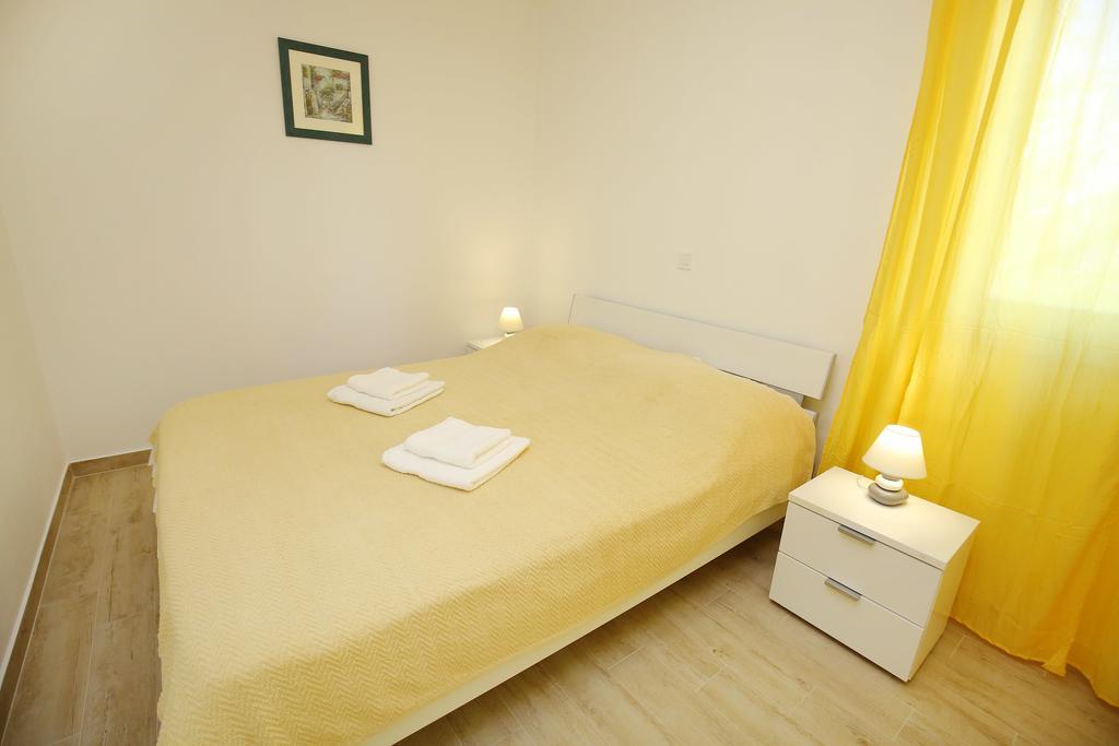 Holiday Home Zemljak Sukošan Екстериор снимка