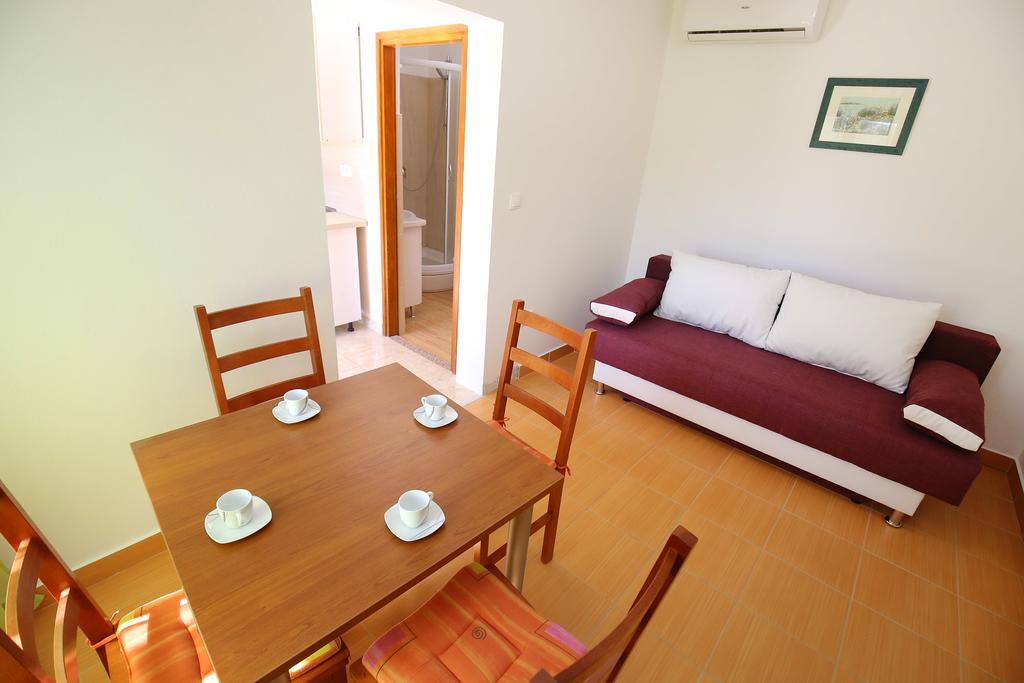 Holiday Home Zemljak Sukošan Екстериор снимка